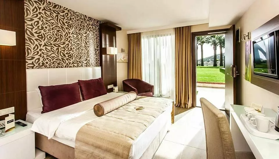 سوییت  هتل توسان بیچ ریزورت